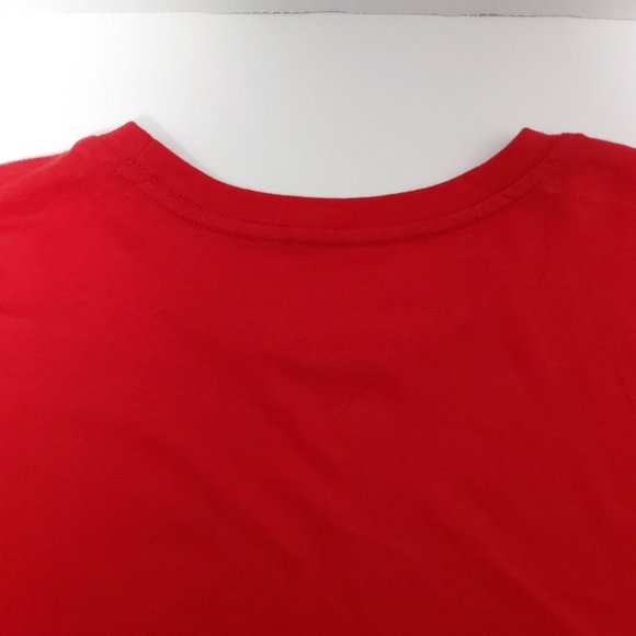 Peanuts Original Snoopy T-Shirt 2022 Christmas Wreath Size XXL Red Cotton - Picture 8 of 8